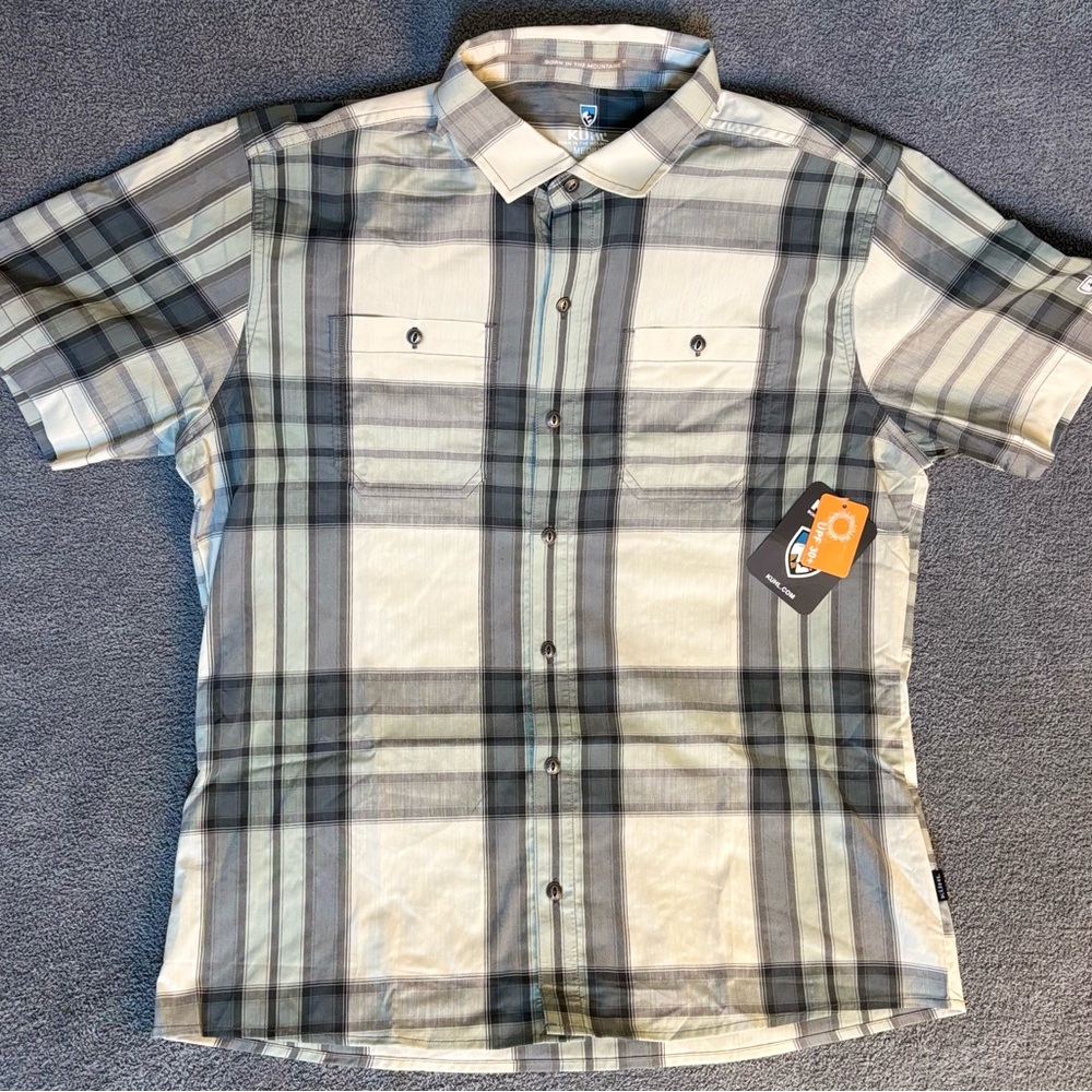 Kuhl Men’s Short Sleeve Styk Button-Down Shirt in Light Green and Gray